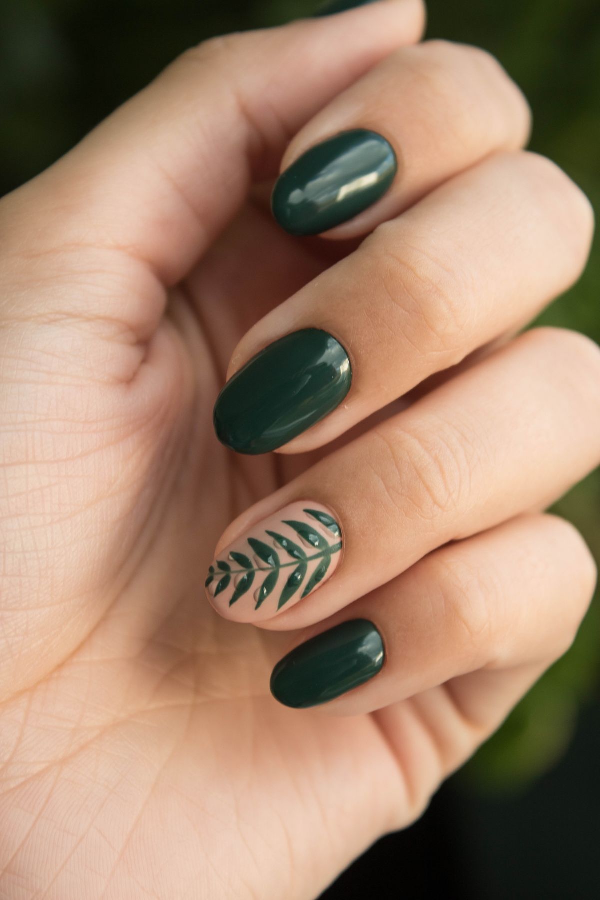 Nail art design by Dragon Nails